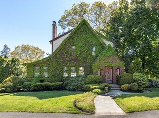 31 Stoney Brae Rd, Quincy, MA 02169