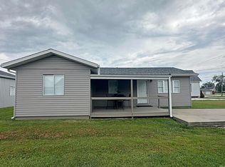 402 Sheridan St, Loogootee, IN