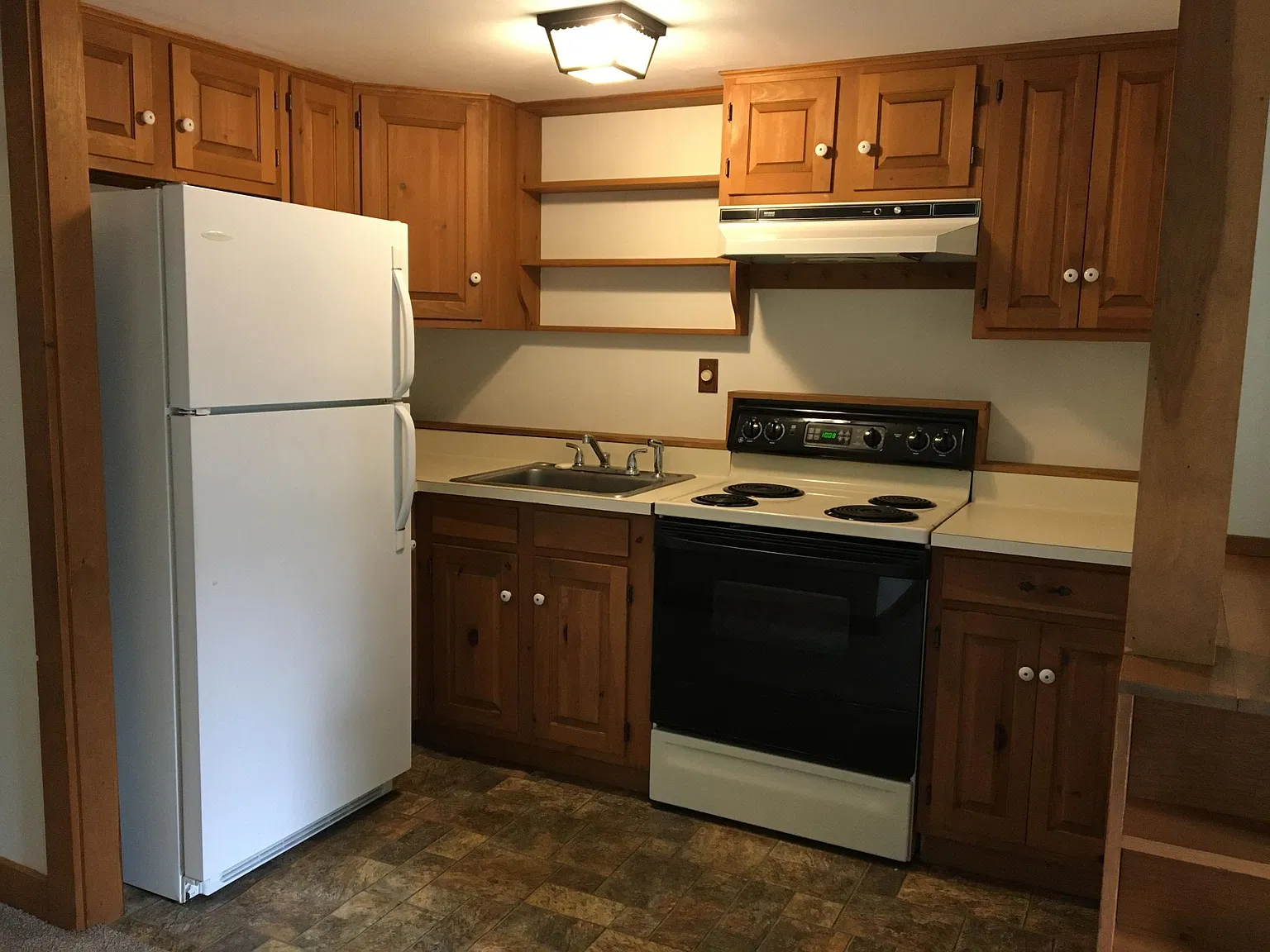 1 bed, 400 sqft, $1,950 — Photo 3