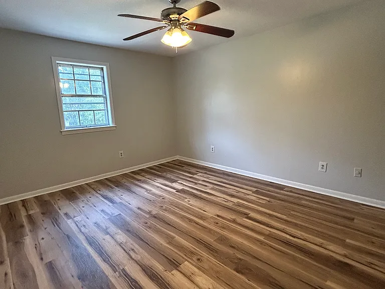 5165 Shirlwood Dr — Photo 27