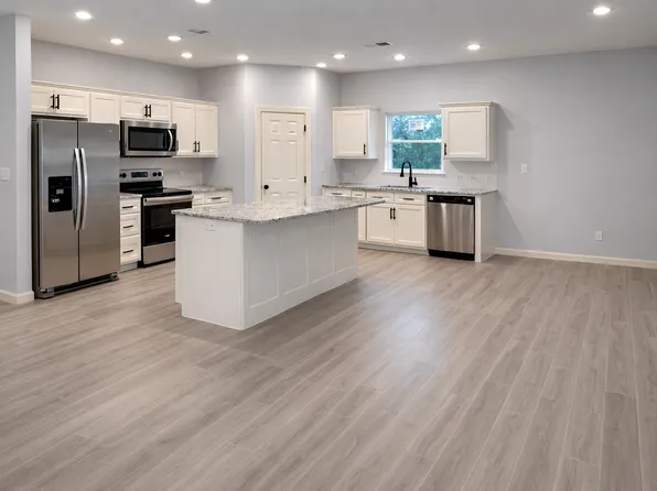 473050 E 1080th Rd, Muldrow, OK 74948