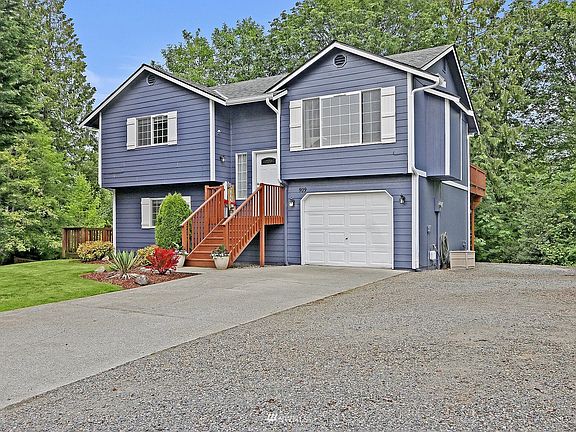 2nd image of 909 98th Ave SE