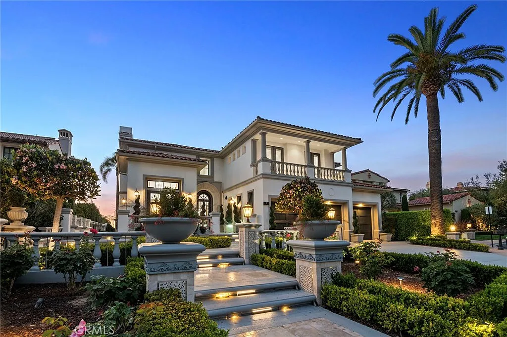 6 bed, 5.5 bath, 4709 sqft, $34,995 — Photo 1