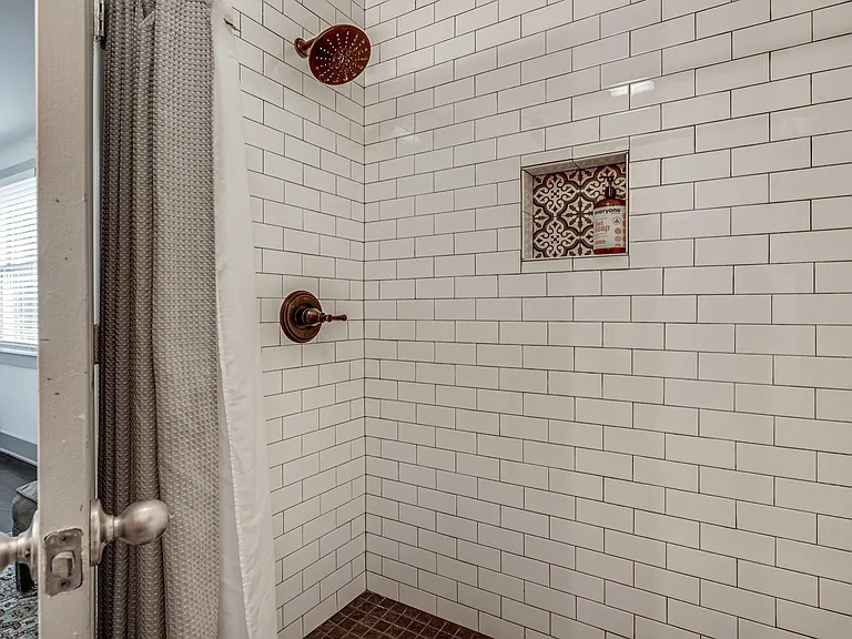 818 Fatherland St #5 — Photo 11