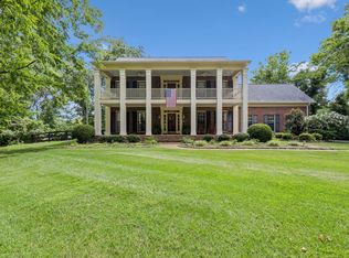 605 Natchez Bend Rd, Nashville, TN 37221