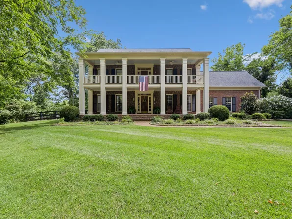 605 Natchez Bend Rd, Nashville, TN 37221