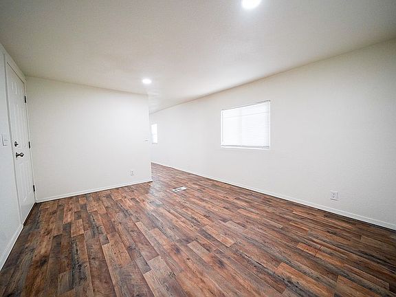 5th image of 550 Palm Dr Lot 44