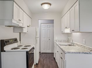 River Raisin Apartments, Monroe, MI 48162