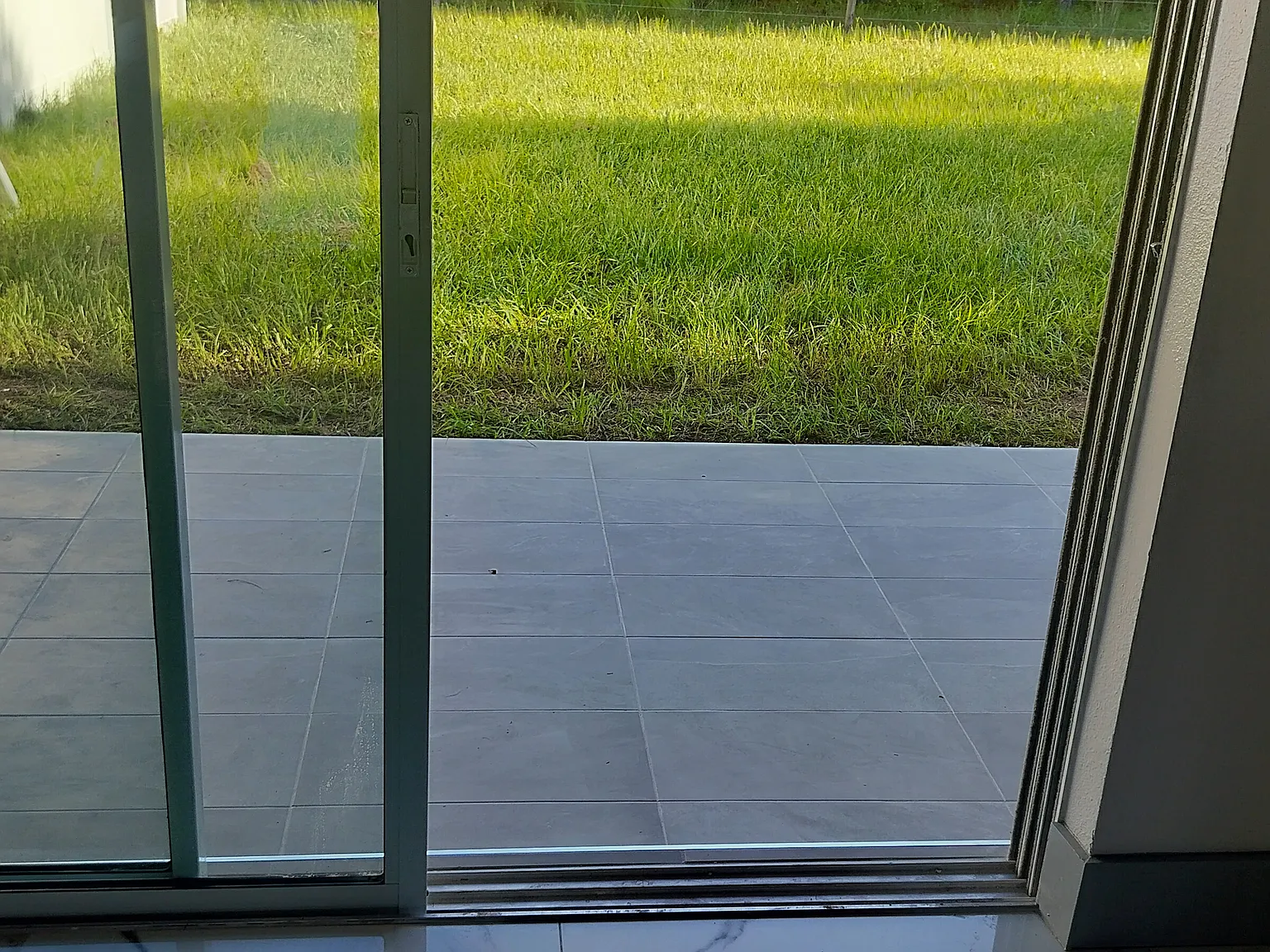 3 bed, 2298 sqft, $2,350 — Photo 3