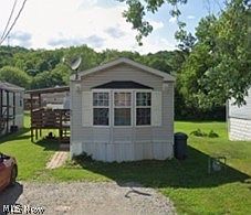 1st image of 211 Broughton Ave
