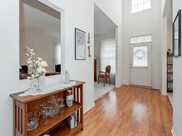 170 E Park Ave #A, Sugar Grove, IL 60554