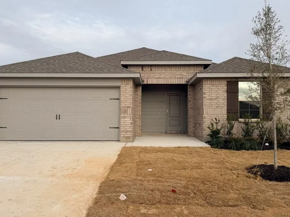 568 Marsh St, Cleburne, TX 76033