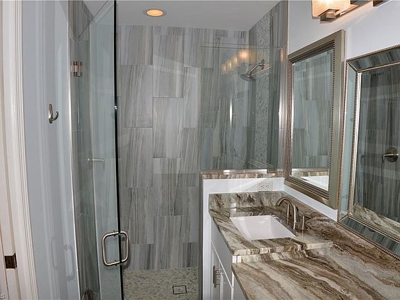 2nd image of 10507 Washingtonia Palm Way APT 3813