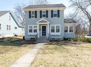 4745 Seeley Ave, Downers Grove, IL 60515