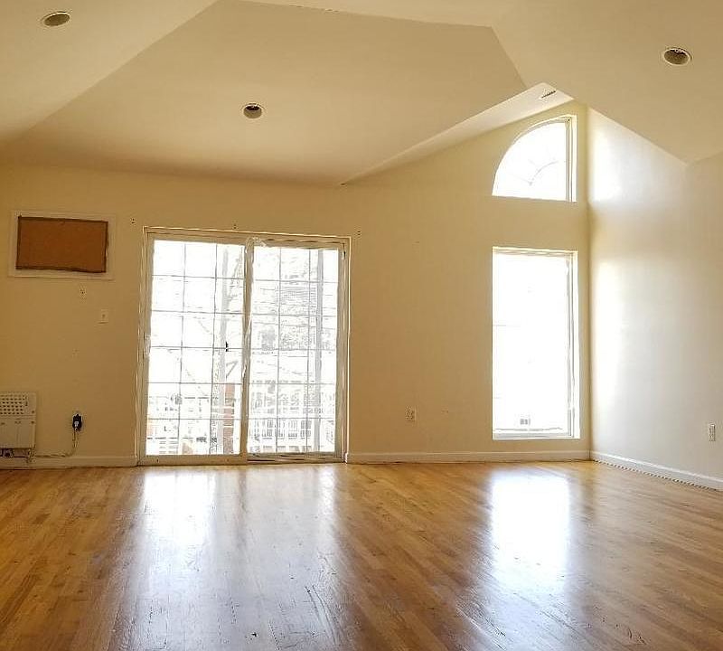 2nd image of 8833 26th Ave #3