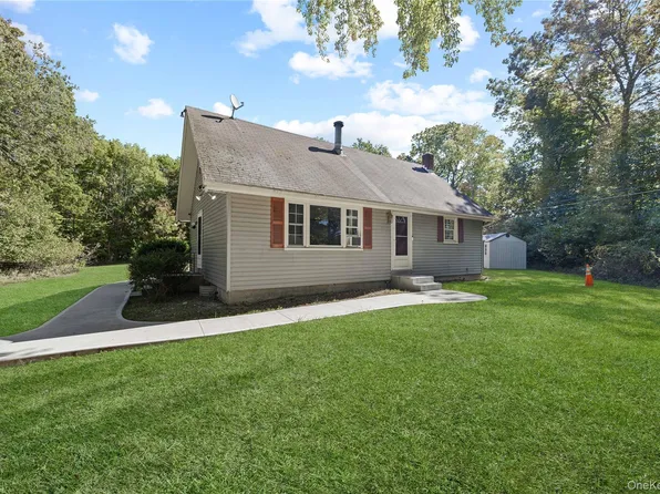 912 Wallkill Avenue, Wallkill, NY 12589