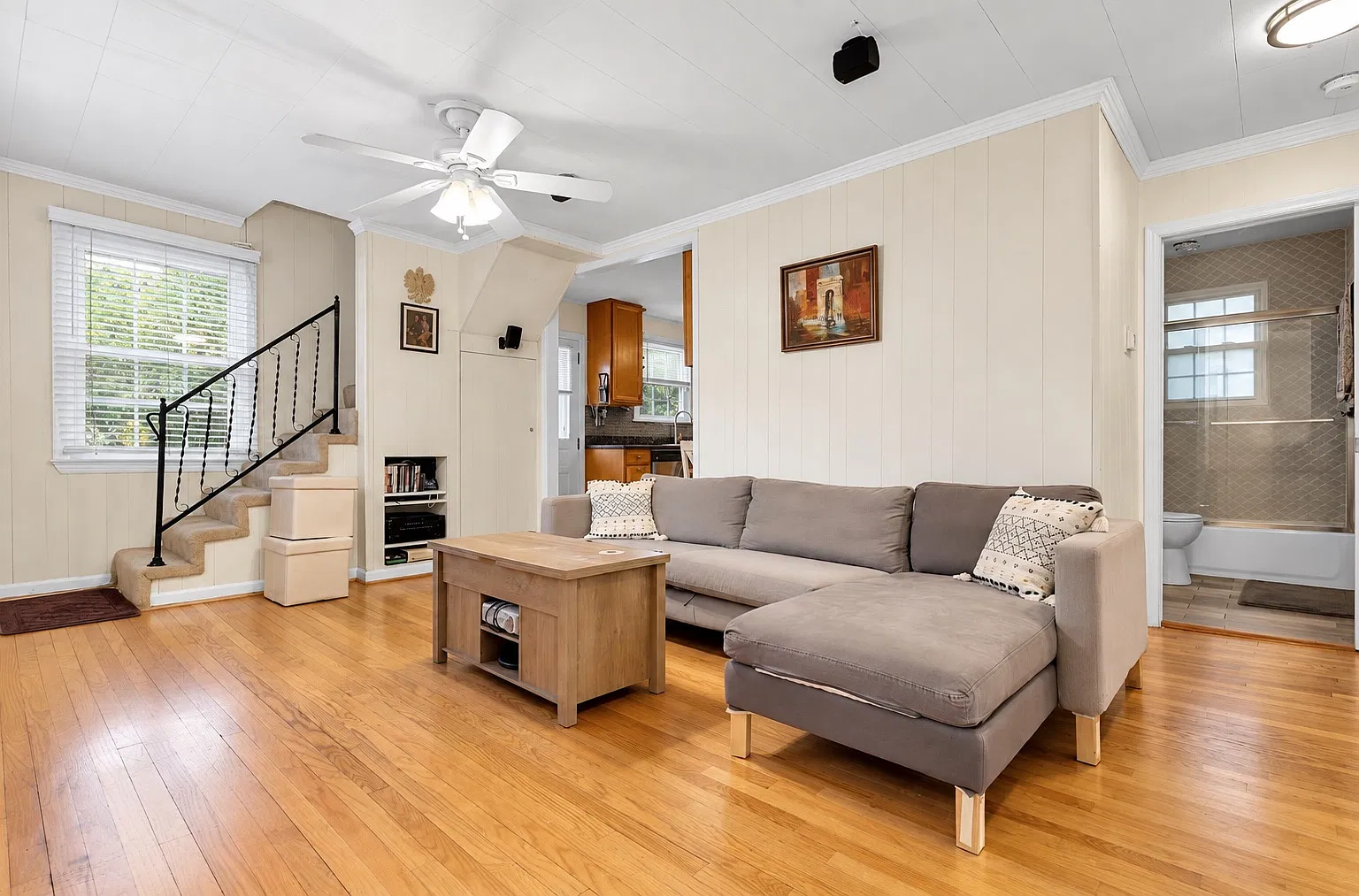 3 bed, 1.5 bath, 1152 sqft, $3,300 — Photo 4