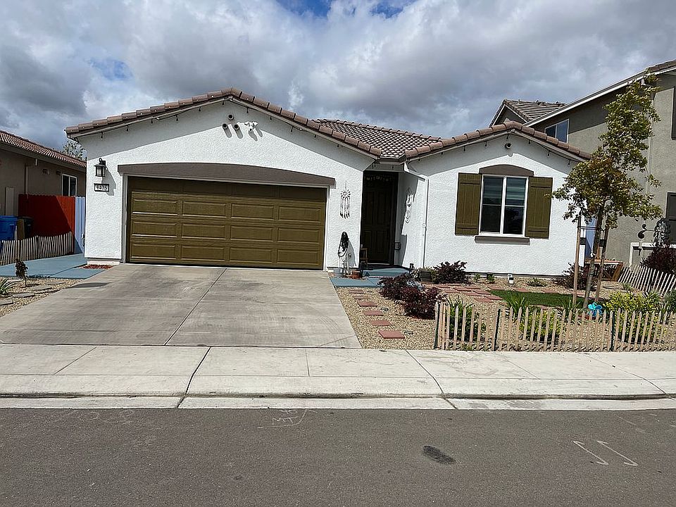 1st image of 1425 Copperfield Ave