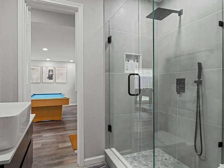 3704 Saddlehead Dr — Photo 23