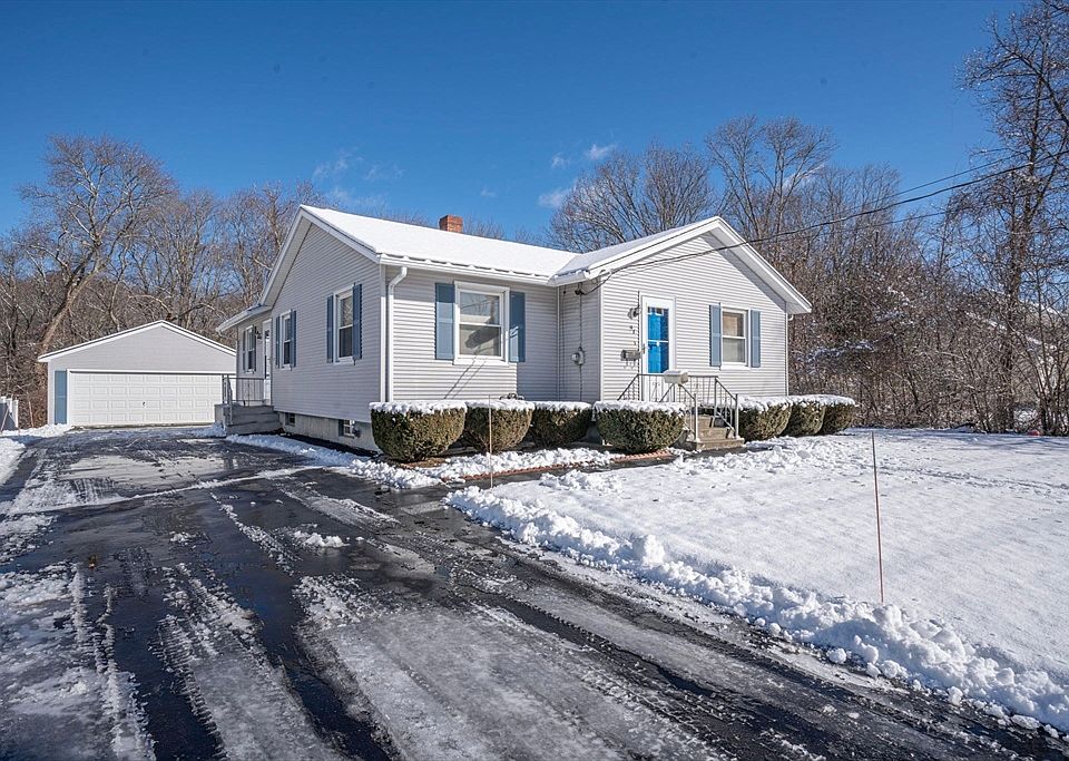 91 Briggs St, Taunton, MA 02780 Zillow