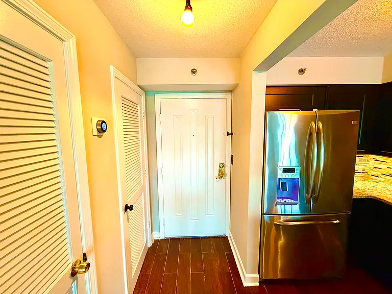 2870 Pharr Ct S — Photo 13