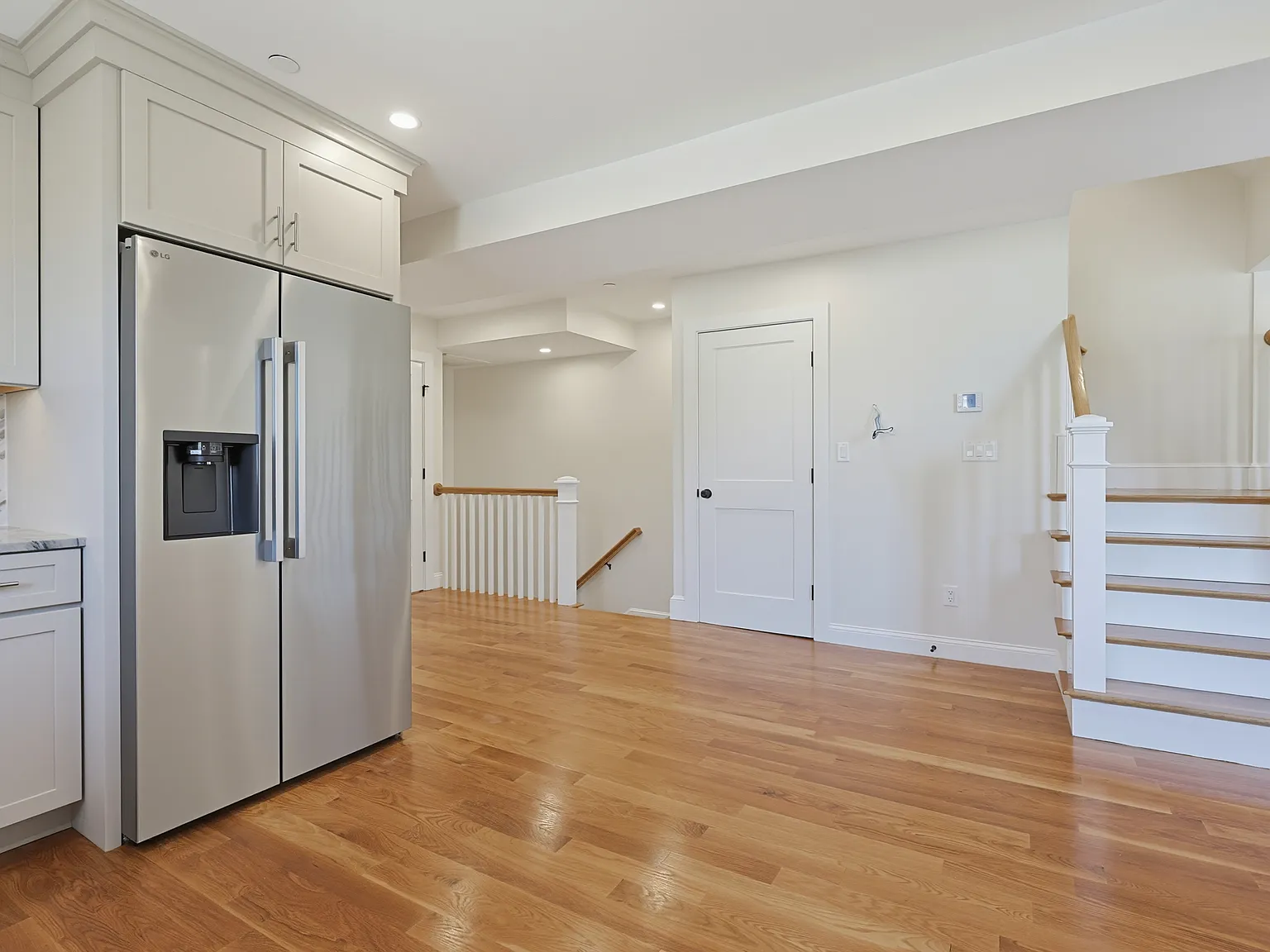 2 bed, 1100 sqft, $4,000 — Photo 1