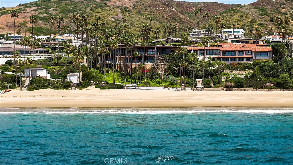5 bed, 9.0 bath, 7201 sqft, $150,000 — Photo 1