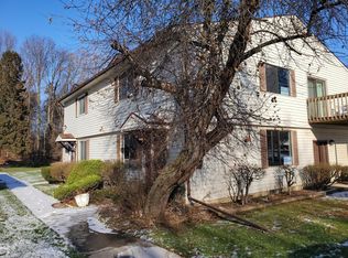 3930 Hunters Ridge Dr APT 3, Lansing, MI 48911