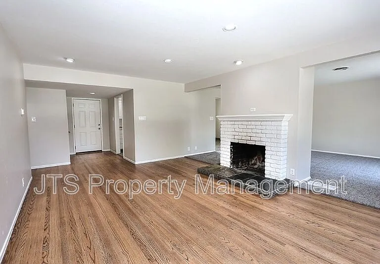 6565 S Land Park Dr — Photo 12
