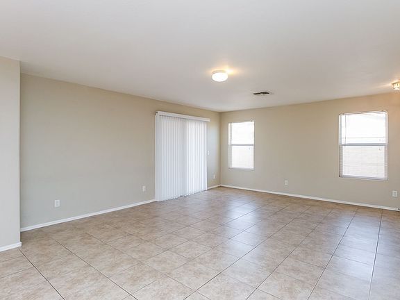 3rd image of 1616 W Hidalgo Ave