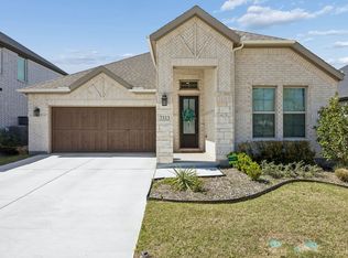 7113 Indian Paint Brush Ln, Aubrey, TX 76227