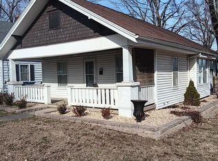 211 Forest St, Anna, IL 62906