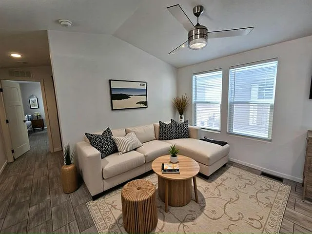 3825 N Nellis Blvd #80 — Photo 3