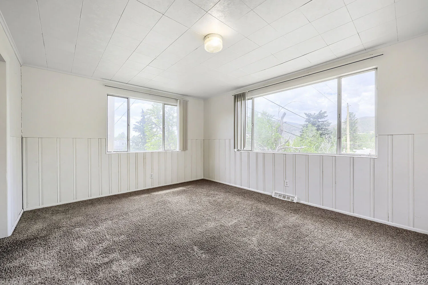 212 North Ford St. - * — Photo 4