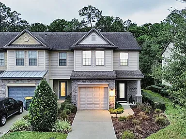 3 bed, 2.5 bath, 1576 sqft, $2,600 — Photo 2