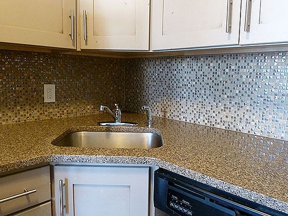 2nd image of 417 29th St #Wheelhouse