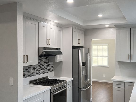 2nd image of 1155 Royal Crest Dr