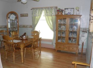 1040 S Main St, Grafton, OH 44044