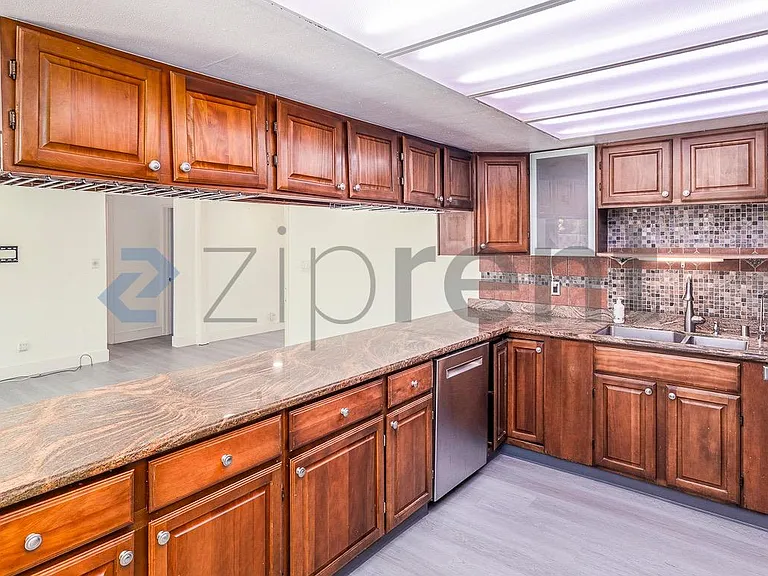 2330 Olive Ave — Photo 13