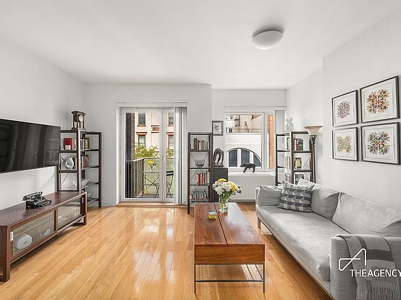 2nd image of 454 W 54th St APT 4F