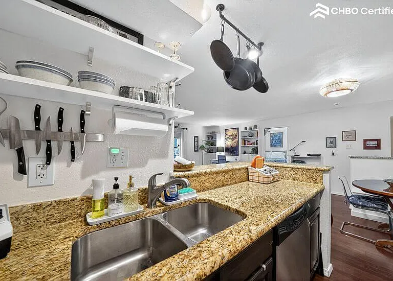 8038 Broadway #238 — Photo 12