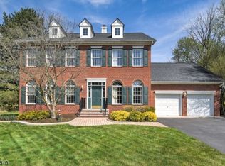 22 McBride Way, Bridgewater, NJ 08807