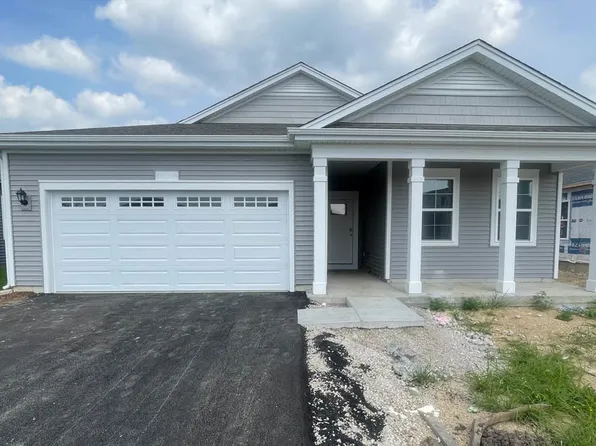 880 Mesa Ln, Pingree Grove, IL 60140