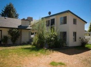 1851 E Fieldcrest Ln, Holladay, UT 84117