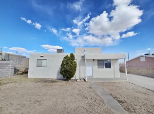 420 68th St SW, Albuquerque, NM 87121