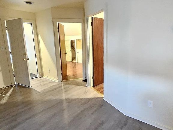 5th image of 53 Taylor Ave #3