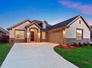 625 Grove Park Ln, Midlothian, TX 76065