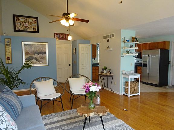 5th image of 11435 Brundydge Dr