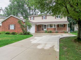 2519 Lafayette Dr, University Heights, OH 44118