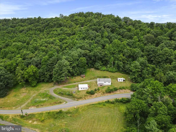 967 Peach Orchard Rd, Mc Connellsburg, PA 17233